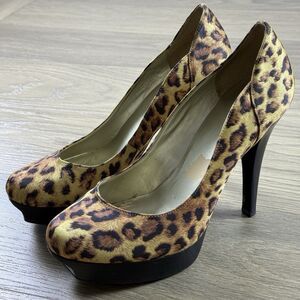 Vintage Guess Shoes Women 8 Leopard Print Platform Stiletto Heels Round Closed